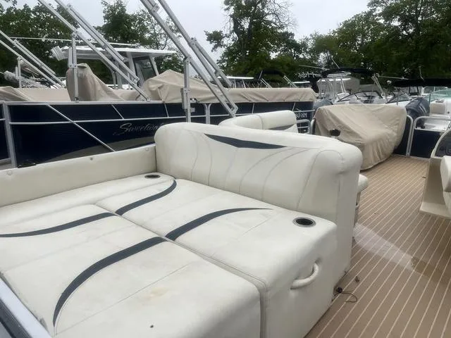 Slide: The Image of Sweetwater SW 2286 DL 2017 - 4