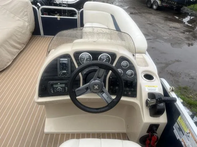 Slide: The Image of Sweetwater SW 2286 DL 2017 - 6