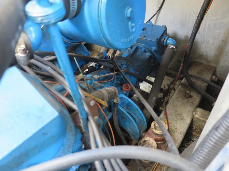 Slide: The Image of Engine compartment of a 1998 Monticello River Yacht Houseboat. - 32