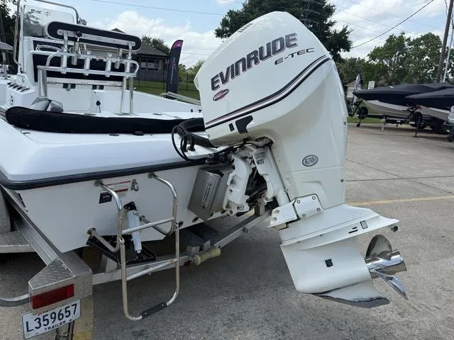 Slide: The Image of Champion 24 Bay 2008 - 11