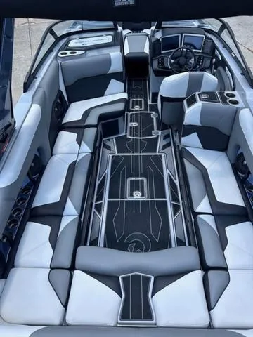 Slide: The Image of Centurion Ri245 2023 - 14