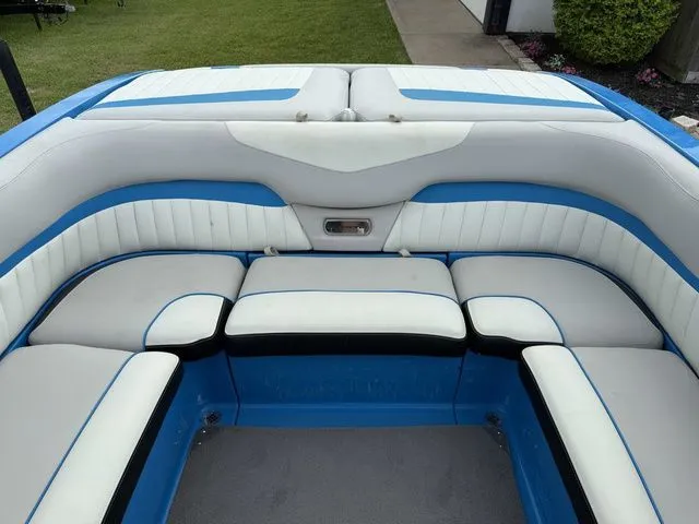 Slide: The Image of Malibu Wakesetter 24 MXZ 2014 - 10