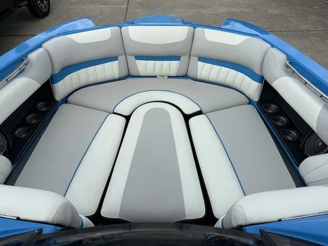 Slide: The Image of Malibu Wakesetter 24 MXZ 2014 - 13