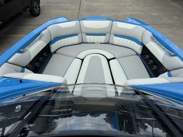 Slide: The Image of Malibu Wakesetter 24 MXZ 2014 - 3