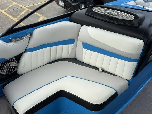 Slide: The Image of Malibu Wakesetter 24 MXZ 2014 - 8