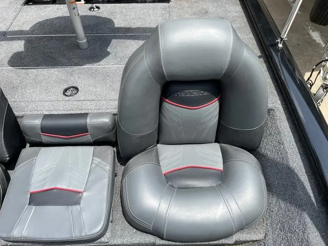 Slide: The Image of Tracker Pro 190TE 2024 - 21