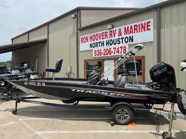 Slide: The Image of Tracker Pro 190TE 2024 - 6