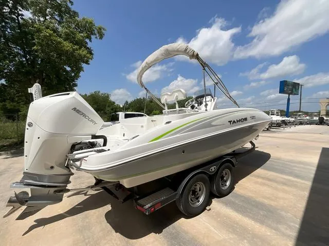 Slide: The Image of Tracker 2150 CC 2020 - 4