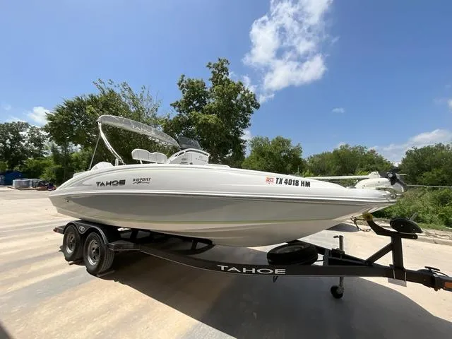 Slide: The Image of Tracker 2150 CC 2020 - 5