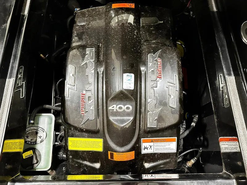 Slide: The Image of 2021 Moomba Kaiyen engine, Raptor 6.2L, Indmar, 400 horsepower, detailed view. - 9