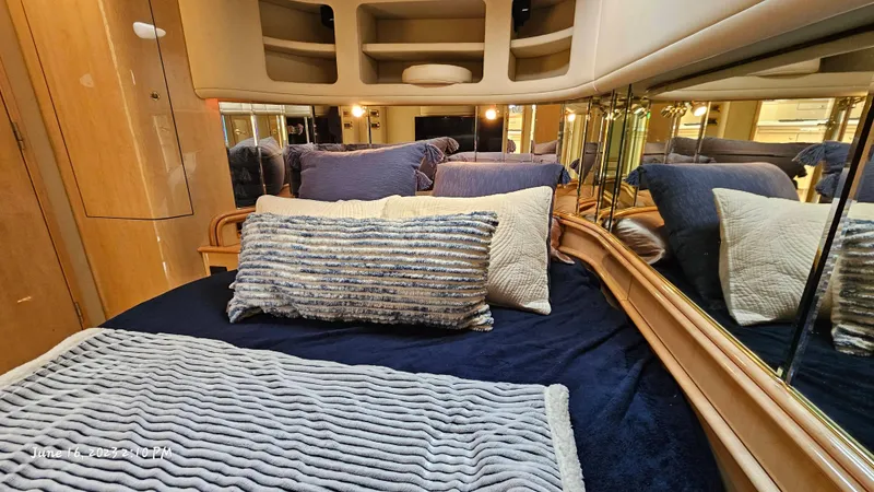 Slide: The Image of Sea Ray 540 Sundancer 1999 - 11