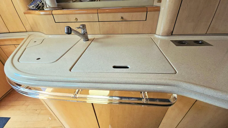 Slide: The Image of Sea Ray 540 Sundancer 1999 - 26