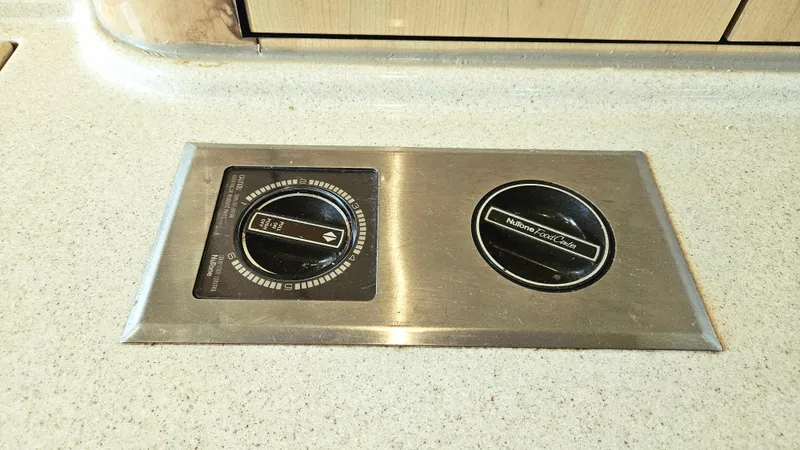 Slide: The Image of Sea Ray 540 Sundancer 1999 - 28