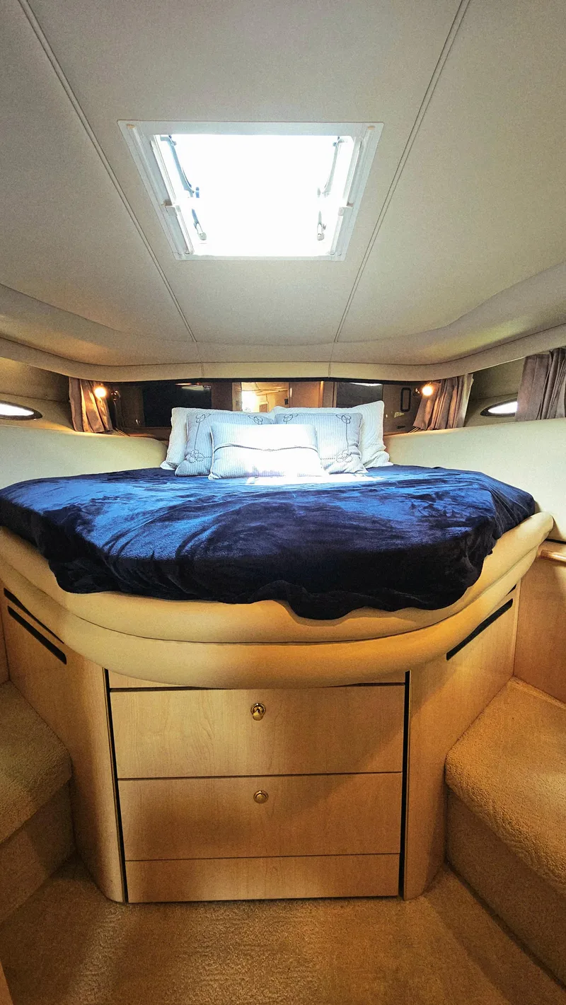 Slide: The Image of Sea Ray 540 Sundancer 1999 - 31