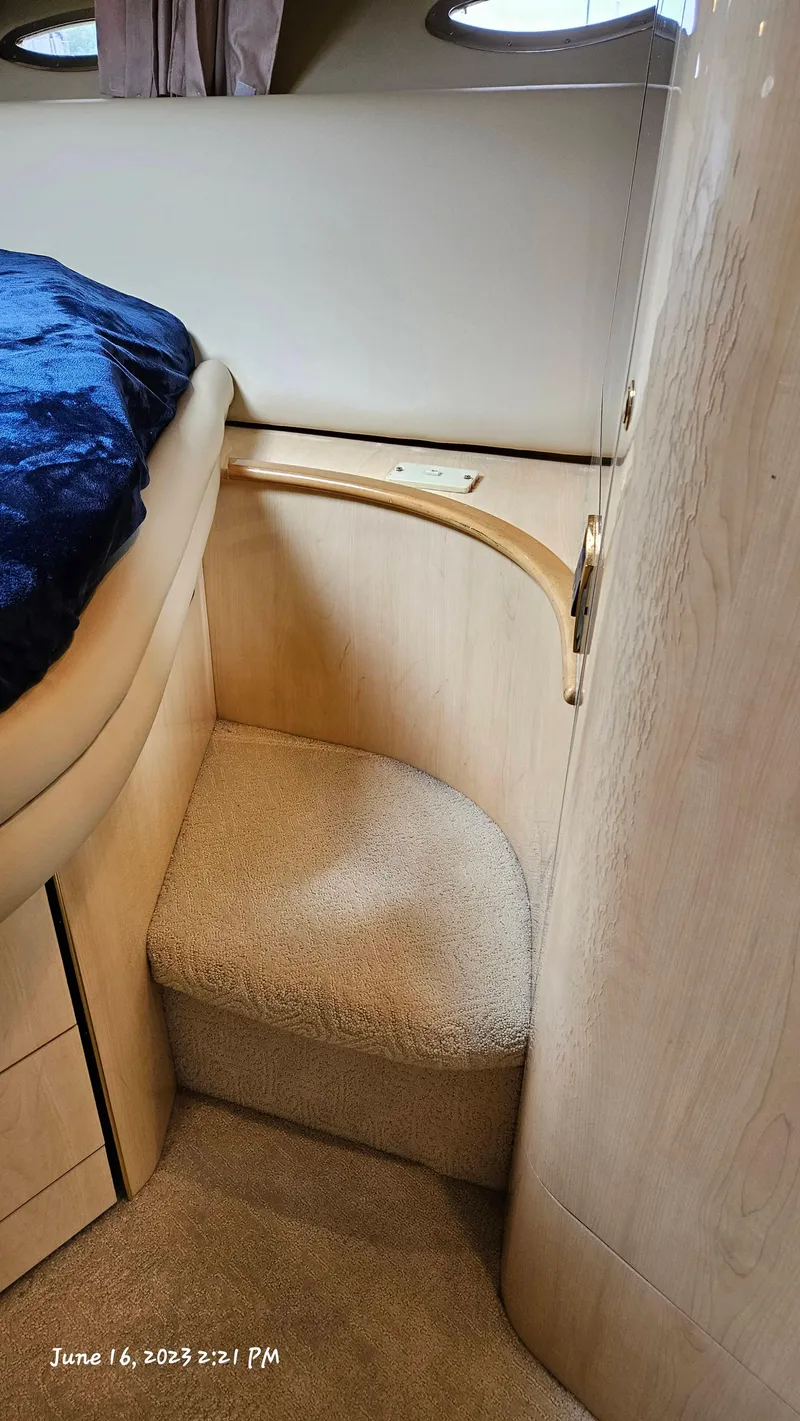 Slide: The Image of Sea Ray 540 Sundancer 1999 - 32