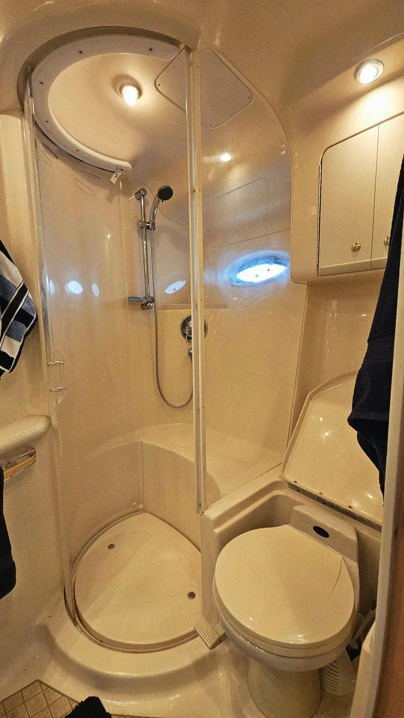 Slide: The Image of Sea Ray 540 Sundancer 1999 - 59