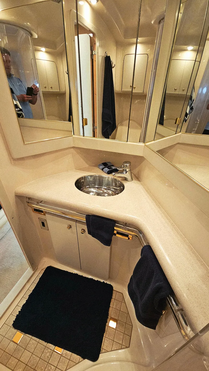 Slide: The Image of Sea Ray 540 Sundancer 1999 - 60