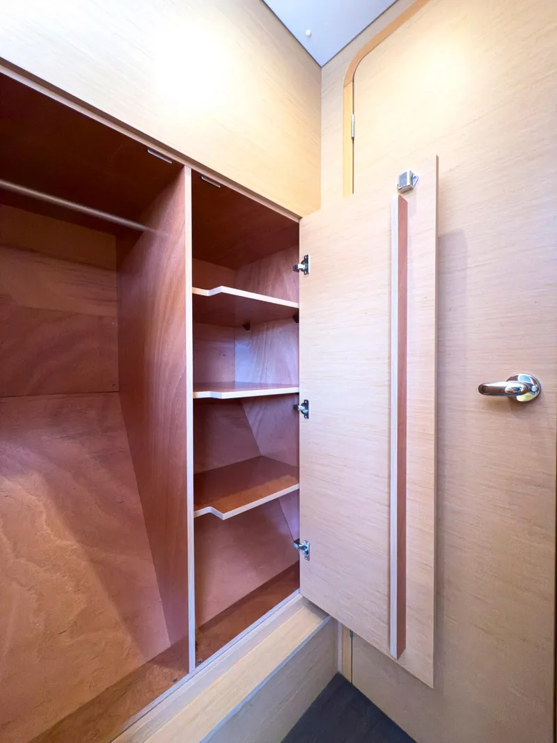 Slide: The Image of Lagoon 42 2017 - 102