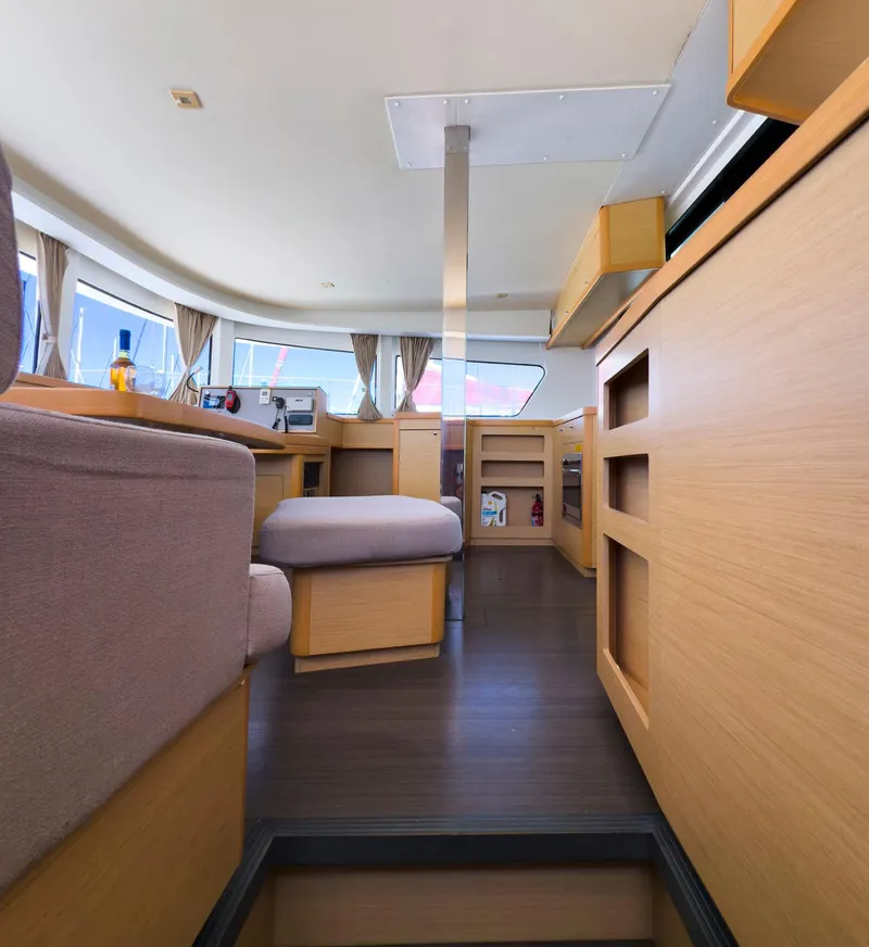 Slide: The Image of Lagoon 42 2017 - 103