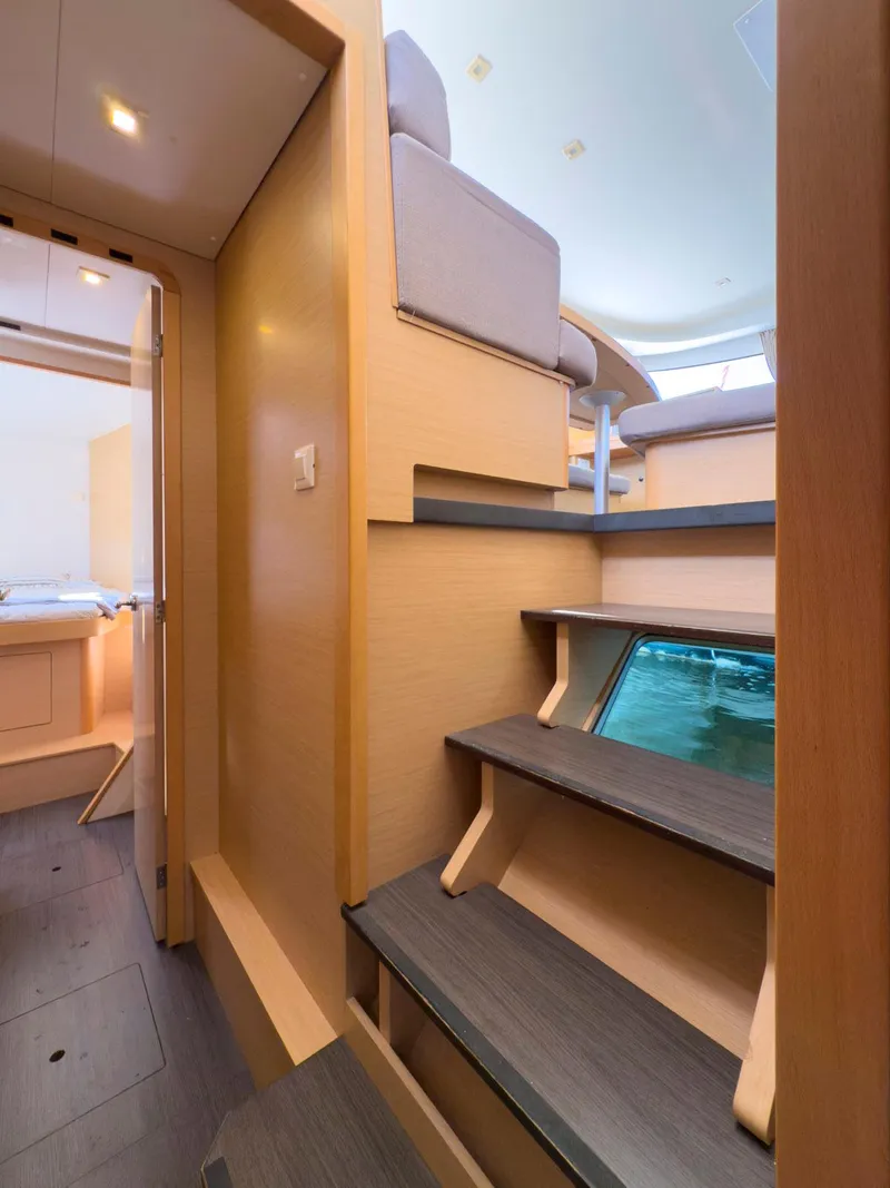 Slide: The Image of Lagoon 42 2017 - 104