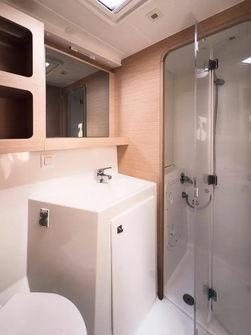 Slide: The Image of Lagoon 42 2017 - 106