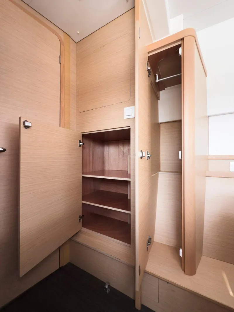 Slide: The Image of Lagoon 42 2017 - 107