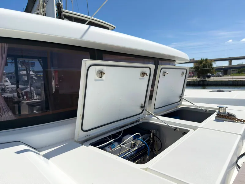 Slide: The Image of Lagoon 42 2017 - 67