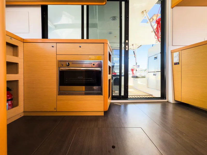 Slide: The Image of Lagoon 42 2017 - 76