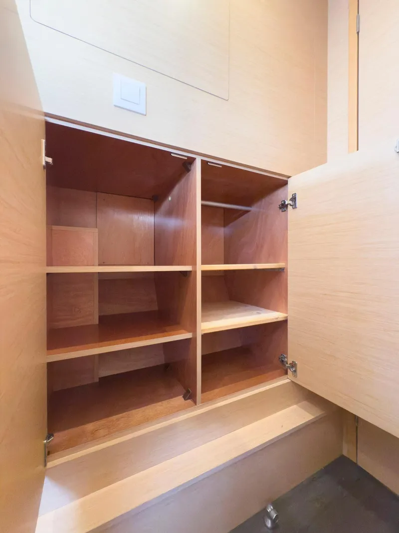 Slide: The Image of Lagoon 42 2017 - 95