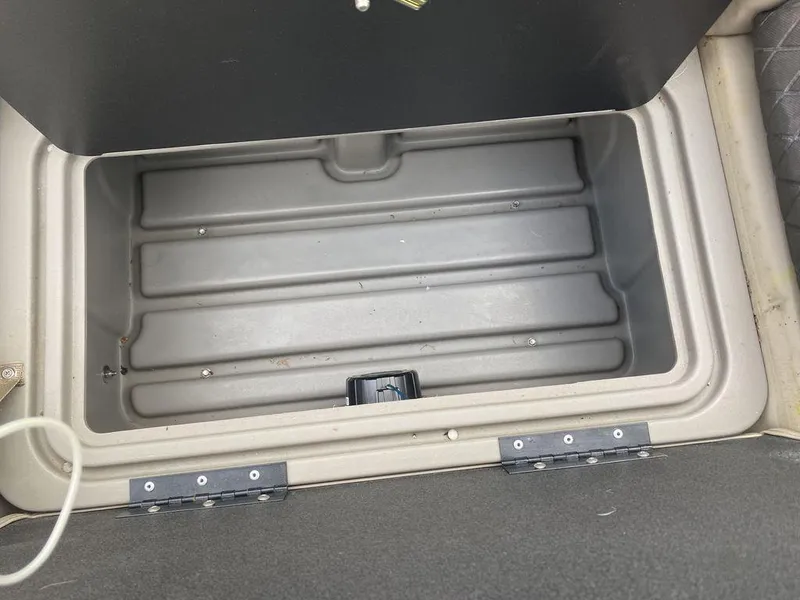 Slide: The Image of Sun Tracker Fishin Barge 2023 - 18