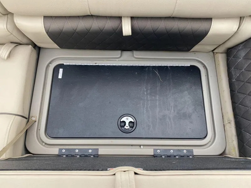 Slide: The Image of Sun Tracker Fishin Barge 2023 - 19