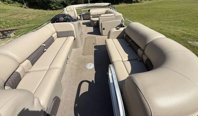 Slide: The Image of Sun Tracker Fishin Barge 2023 - 8