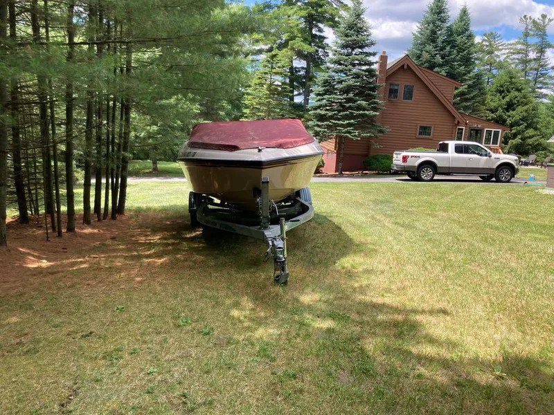 Slide: The Image of Crownline Boats 202 BR 1999 - 6