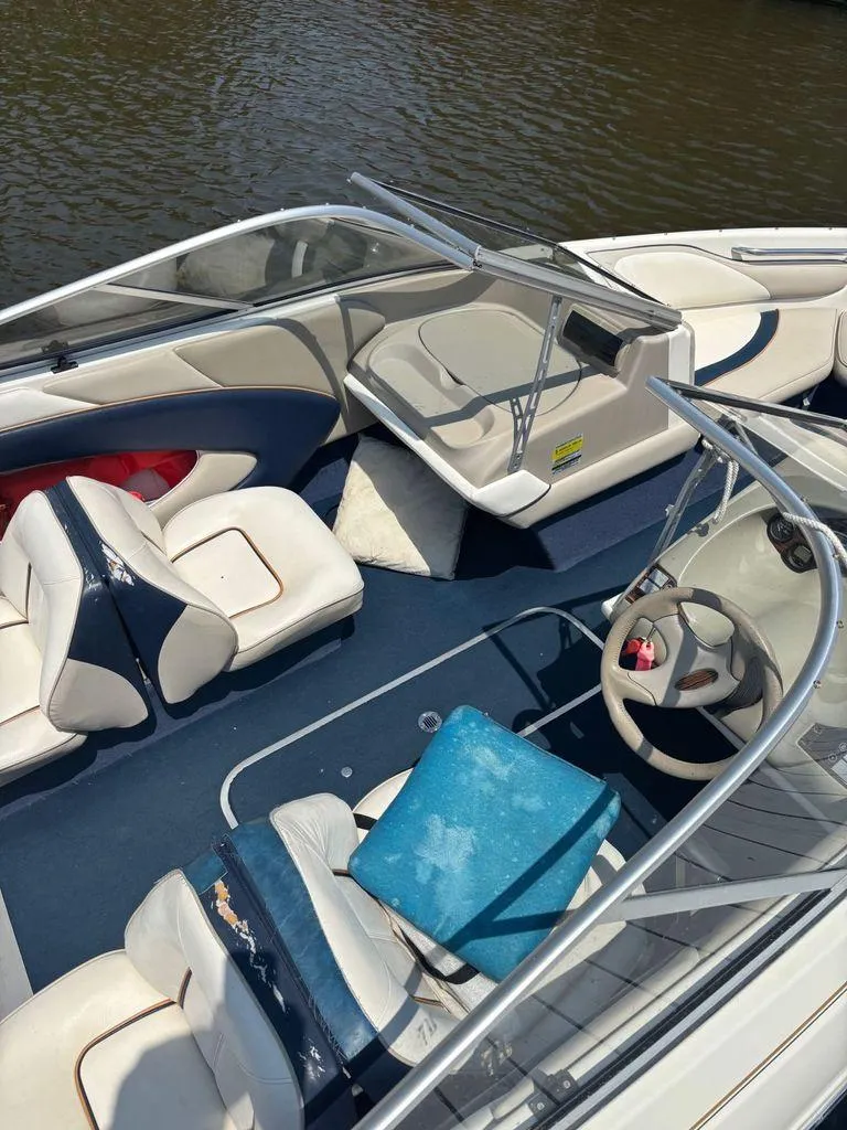 Slide: The Image of Bayliner Capri 2050 LS 1996 - 2