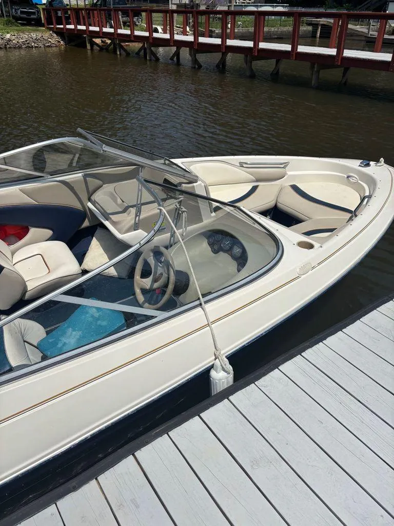 Slide: The Image of Bayliner Capri 2050 LS 1996 - 3