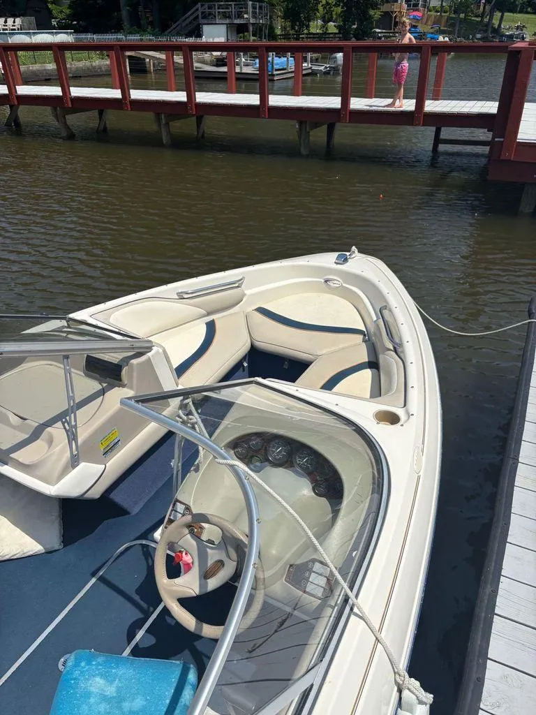 Slide: The Image of Bayliner Capri 2050 LS 1996 - 4