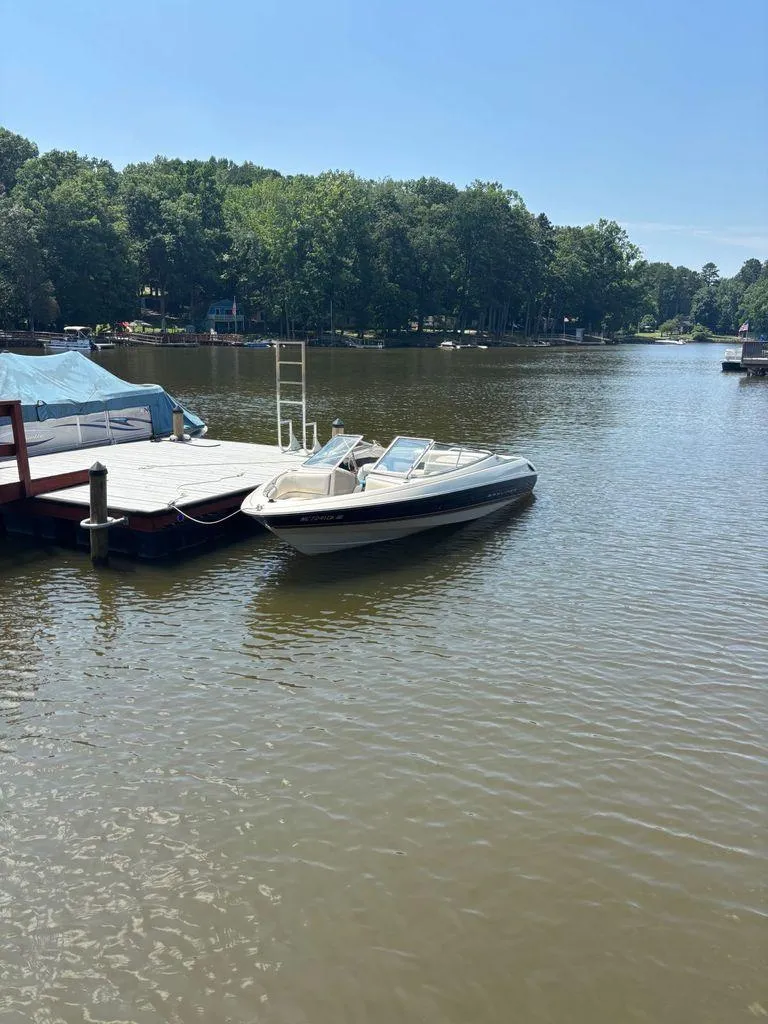 Slide: The Image of Bayliner Capri 2050 LS 1996 - 7