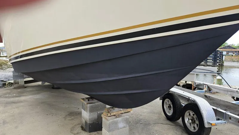 Slide: The Image of Tiara 3100 Open 1986 - 19