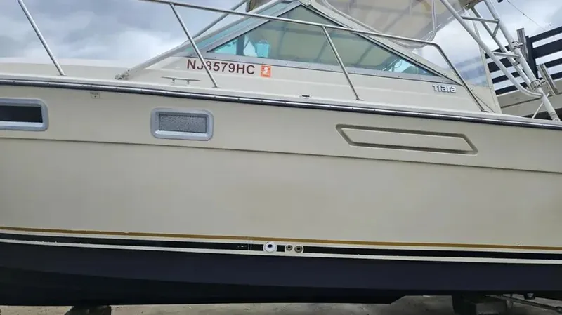 Slide: The Image of Tiara 3100 Open 1986 - 22