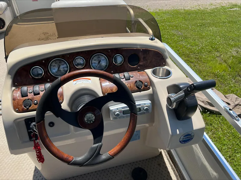 Slide: The Image of Palm Beach Deluxe 220 2008 - 12