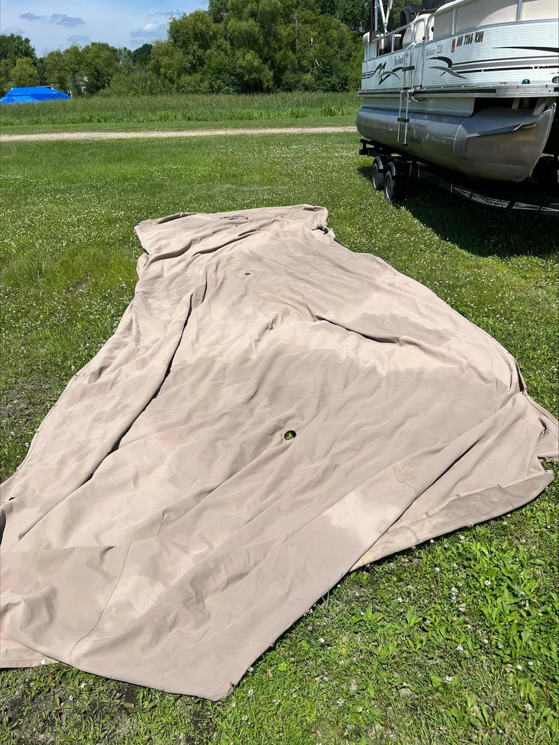 Slide: The Image of Palm Beach Deluxe 220 2008 - 14