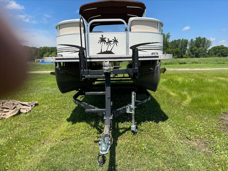 Slide: The Image of Palm Beach Deluxe 220 2008 - 3