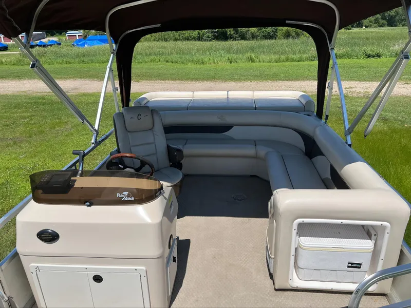 Slide: The Image of Palm Beach Deluxe 220 2008 - 6