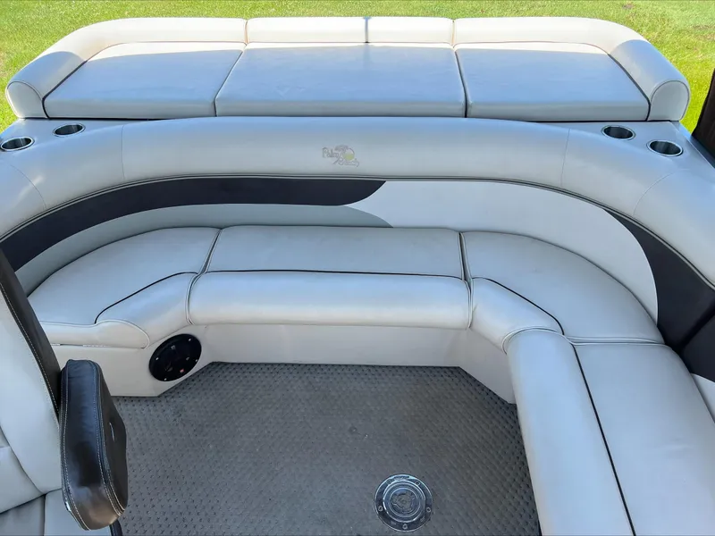 Slide: The Image of Palm Beach Deluxe 220 2008 - 7