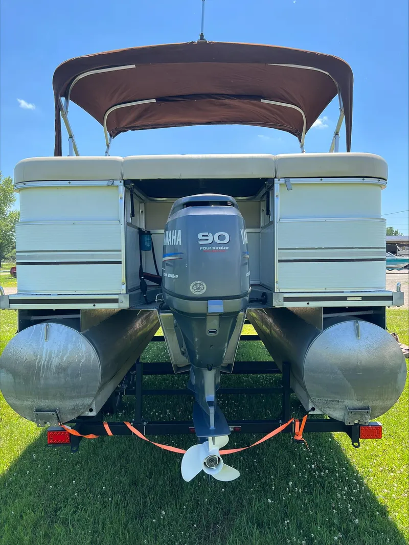 Slide: The Image of Palm Beach Deluxe 220 2008 - 9