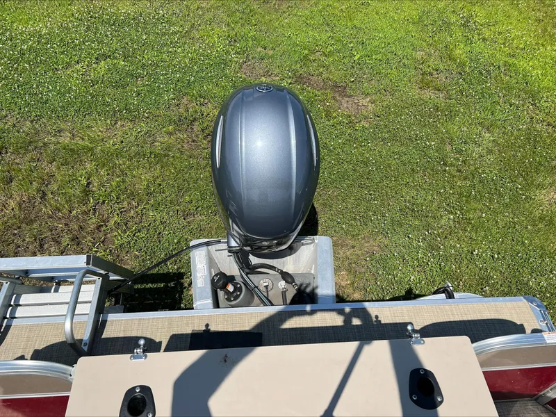 Slide: The Image of South Bay S222F25 2018 - 15