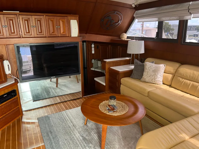 Slide: The Image of Viking 41 Convertible 1987 - 18