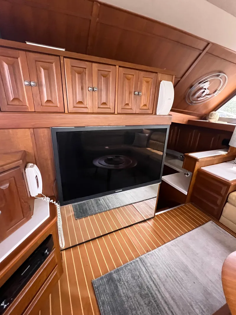 Slide: The Image of Salon TV - 20