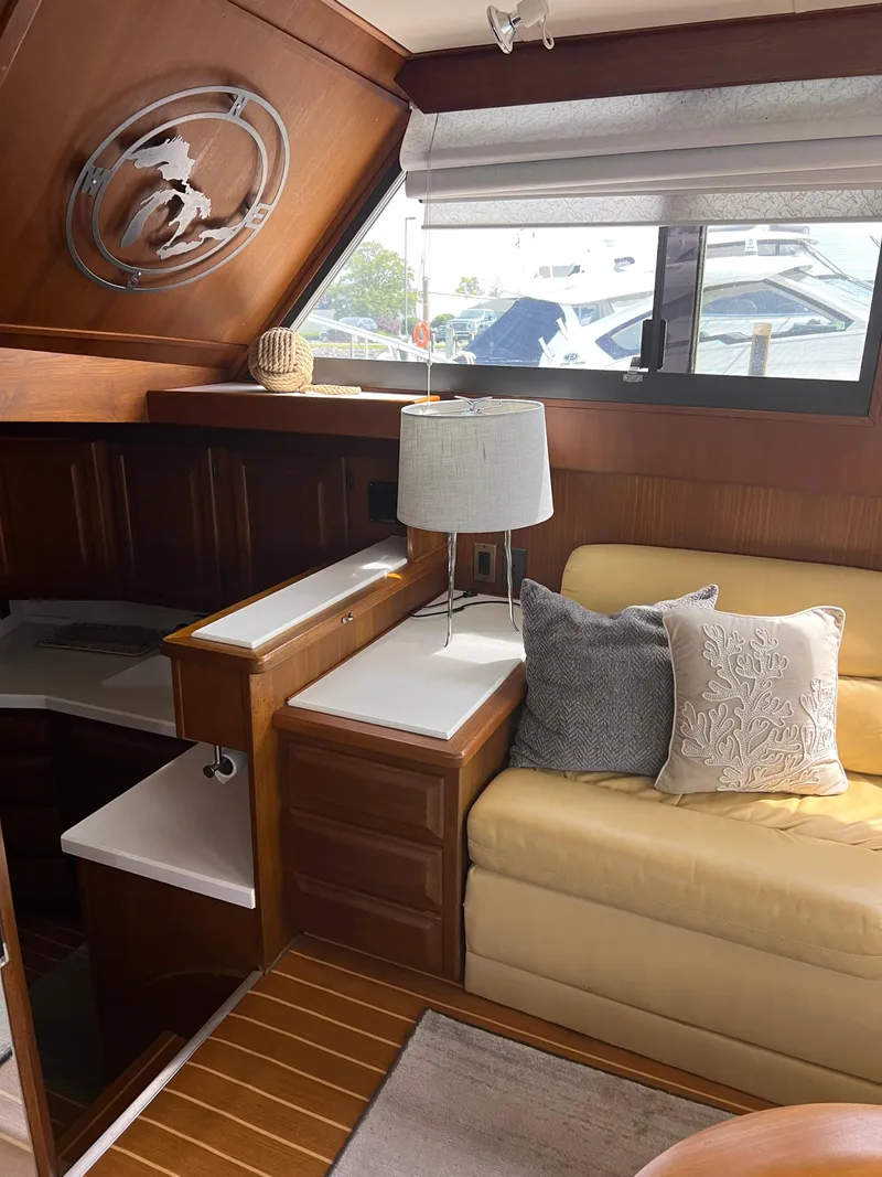 Slide: The Image of Salon/Galley - 21