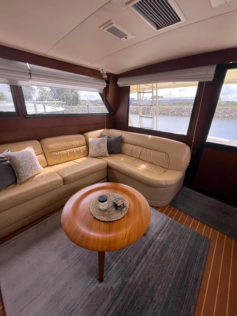 Slide: The Image of Salon sofa - 22